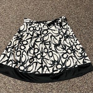 Stylish Black and White Midi Skirt